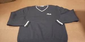 FILA紺色セーター サイズ150
