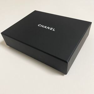 即決☆CHANEL シャネル マット 空箱 箱 18×13.8×5cm 保存箱 ボックス USED 保管品