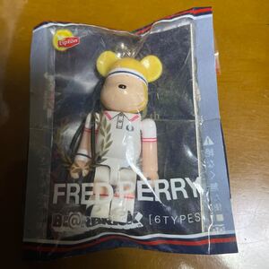 メディコムトイ ベアブリック FRED PERRY BE@RBRICK リプトンノベルティ　フレッドペリー TENNIS