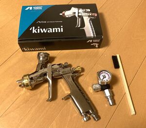 アネスト岩田 ☆ kiwami 4 ☆ スプレーガン ☆ ノズル口径Φ 1.4ｍｍ　☆ エアーゲージ ☆ 3MPPS カップアダプター 付き ☆IWATA