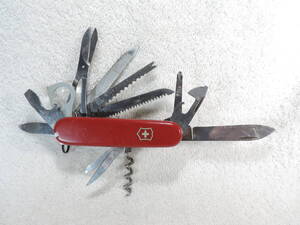 【質問欄より値下げ交渉可】VICTORINOX (ビクトリノックス) アウトドア・マルチツールナイフ・記念品・欠品(5+6枚目写真にて)