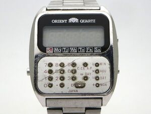 1000円スタート 腕時計 ORIENT オリエント カリキュレーター Y691101-40 クオーツ QZ シルバー デジタルウォッチ 10 D60082