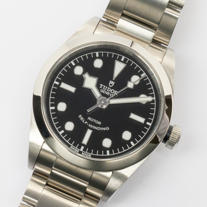 美品 TUDOR ブラックベイ 36 ブラック 79500 チューダー 