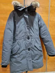 【雷市場（ポンジャン）商品韓国直送】 Canada Goose(カナダグース) ブラックレーベル レディース ダウンジャケット ロング丈 M デパート 正規品