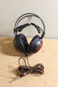 audio-technica オーディオテクニカ ATH-W10VTG 密閉型ダイナミックヘッドフォン 