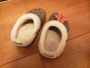 CROCSクロックス■サンダル ワンポイント花付１５ｃｍ