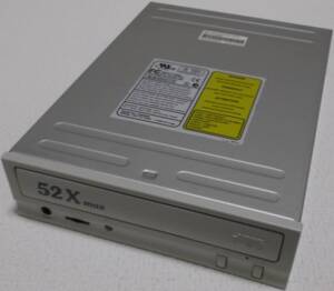 中古品 CyberDrive Technology CD526D ATAPI(IDE)接続CD-ROMドライブ 現状品