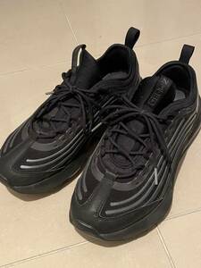 NIKE AIR MAX ZOOM 950 スニーカー　27.5cm CJ6700-001 ローカット シューズ ロゴ カジュアル スポーツ　スタイルシューズ