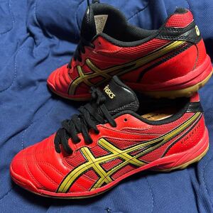 新品同様！1回のみ使用アシックス asics CALCETTO WD6 TF フットサルシューズ メンズ 25.0cm 定価6480円　送料600円