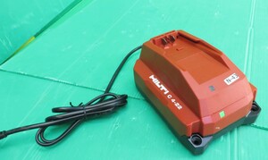 N-43■HILTI ヒルティ　充電器　C4-22 + チャージャーアダプター　IC CDM-22 2点セット　中古