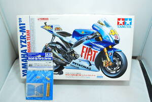 ■　希少！未開封　タミヤ　1/12　ヤマハ　YZR-M1　’09　フィアット ヤマハ チーム　おまけ付　V.ロッシ/J.ロレンソ　■