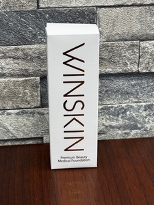 ウィンスキン WIN SKIN 薬用リンクルケア美白 リキッドファンデーション LO（SPF50+ PA++++ ） 26g 未使用