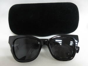 13697◆GUCCI グッチ GG1133S 001 52□18-145 UKCA サングラス MADE IN ITALY 中古 USED