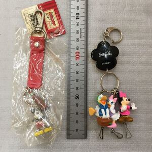 Disney ディズニー コカコーラ ミッキー ミニー ドナルド デイジー キーホルダー キーチェーン 中古品