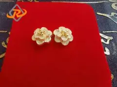 花形　ピアス