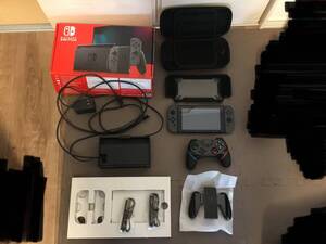 美品!!【任天堂】NintendoSwitch /ニンテンドースイッチ本体/本体初期化済み/保護カバー/保護ケース