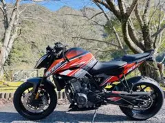 KTM 890 Duke オレンジ/ブラック