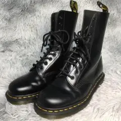 美品 Ｄr.Martens ドクターマーチン ブーツ 10ホール ブラック