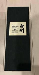 新品未開封品　　サントリー　白州２５年　 化粧箱付×１本