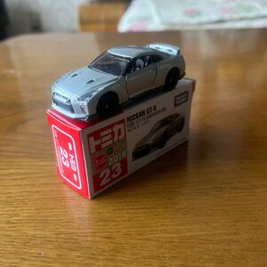 トミカ No.23 日産 GT-R (初回特別仕様)