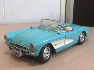 【保管品S6338】burago ブラーゴ　1/18 シボレー コルベット 1957 イタリア製　ミニカー　CHEVROLET Corvette