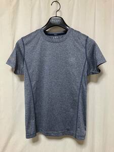 Abercrombie&Fitch アバクロンビーアンドフィッチ Tシャツ ブルーグレー系 リフレクター(反射)ロゴプリント入り S 中古品 アスリート向け?