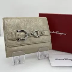 Ferragamo　 フェラガモ 　ガンチーニ　二つ折り財布　箱あり　981