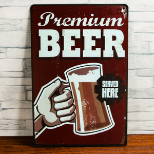 レトロ風ブリキ看板　premium BEER ２０㎝×３０㎝ 　ジョッキグラスで乾杯！　新品　未使用品