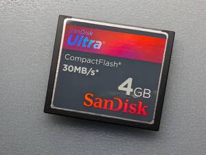 SanDisk CompactFlash Ultra 4GB CFカード ケース付き サンディスク コンパクトフラッシュ メモリーカード 動作確認済み