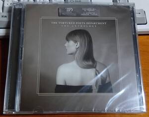 送料込み：中古★Taylor Swift/テイラー・スウィフト★THE TORTURED POETS DEPARTMENT THE ANTHOLOGY★ＣＤ２枚組★発売日：2024年11月29日