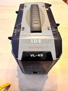 IDX VL-4S Vマウントチャージャー　4連同時急速充電器　中古　完動品