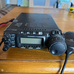 YAESU ヤエス FT-857D HF/VHF/UHFオールモードトランシーバー 100W