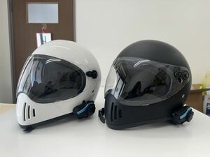 フルフェイスヘルメット　AMISONインカム付　2個セット　白　マッドブラック　インナーバイザー　フリーサイズ（57〜60cm）　大きめサイズ