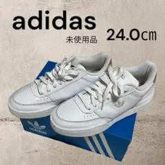 adidas 未使用品　スニーカー 24.0cm ホワイト　レディース　お洒落