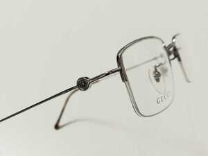 新品 GUCCI　グッチ　ブランド　日本製　メガネ　眼鏡　高級感　オシャレ　上品　綺麗　ハーフリム