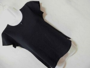 mk225　■パフスリーブ■　クルーネックTシャツ　黒　コットン混フライス素材　襟にハート型のボタン　M　訳あり