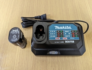 ★新品★ BL0715 makita 純正バッテリー 7.2V 充電器 DC07SB のセット 充電式ペンインパクトドライバー（TD022DSHX）のバラシ マキタ