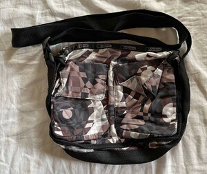 LESPORTSAC/レスポートサック◆ショルダーバッグ　バック　ブラウン　定番