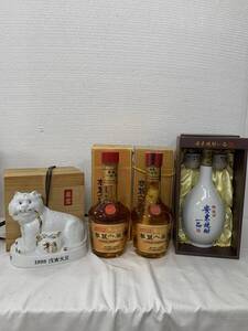 【古酒　韓国酒　4本】眞露　1998 寅干支　陶器ボトル700ml 25度木箱／白花　高麗人参酒700ml 30度　箱付2本／安東焼酎800ml 40度　箱付