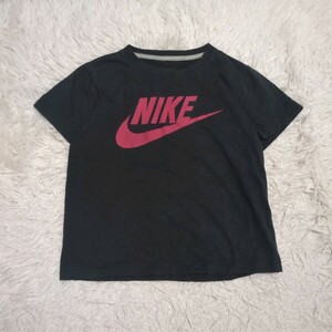 【送料無料】NIKE　ナイキ　 半袖　 Tシャツ　7　120-130cmぐらい　ロゴ　キッズ　子供服