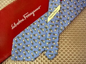 ♪33162D♪状態並品【羊 ヒツジ 動物 柵 ジャンプ 柄】フェラガモ【Ferragamo】ネクタイ