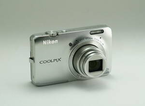 Nikon COOLPIX S6300