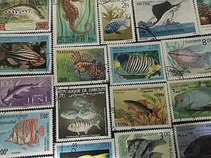 NO.2044 外国切手 魚・水生生物 コレクション 約200点 大量・まとめて 検： 熱帯魚 アクアリウム 金魚 fish フィッシュ 釣り　 