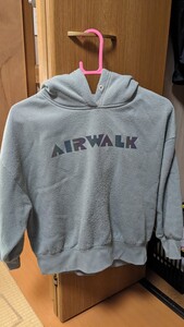 エアウォーク　airwalk スウェット パーカー　140 プルオーバー グレー　長袖　古着　小学生　男の子　女の子　男女兼用　 フーディー