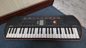 S1246 CASIO ミニキーボード MODEL SA-76 電子キーボード 44ミニ鍵盤 楽器 簡易動作確認と簡易清掃済 現状品 JUNK