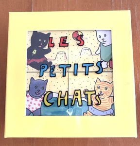 猫の絵本 洋書 積み木にもなる 豆本4冊セット LES PETIT CHATS フランス ナジャのイラストが可愛いボックスセットです