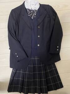 東京都 私立駒沢大学高校 女子制服セット（冬服、ジャージ）