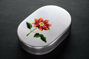 古いアルミの弁当箱 花 未使用品 検索用語→A外100g10内昭和レトロポップ小物入れソーイングケース