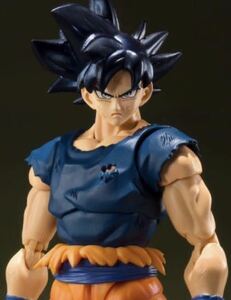 未開封新品　バンダイ S.H.Figuarts ドラゴンボール超 孫悟空 身勝手の極意“兆” フィギュアーツ。