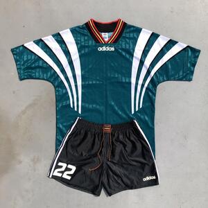 90s adidas アディダス サッカー ユニフォーム セットアップ Oサイズ XLサイズ 緑色 黒色 グリーン ブラック デサント製 日本製